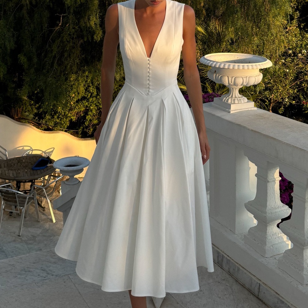 Keely Cotton Sleeveless Midi Dress in White